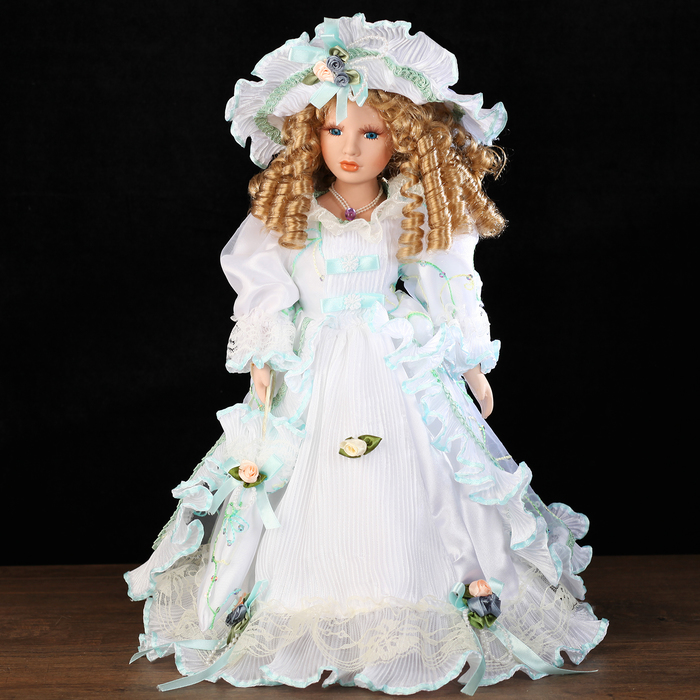 Кукла коллекционная "Стефания" 40 см
