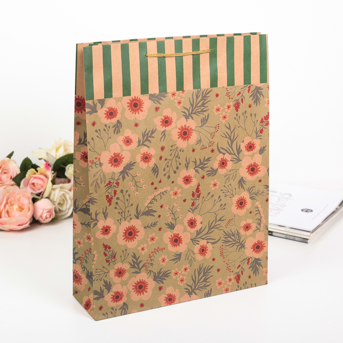 Пакет крафт "Полевые цветы", 31,5 х 9,5 х 41,5 см
