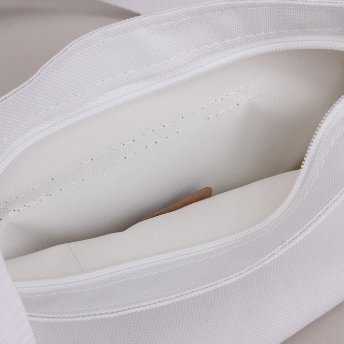 Сумка детская «Абстракция», отдел на клапане, длинный ремень, цвет белый