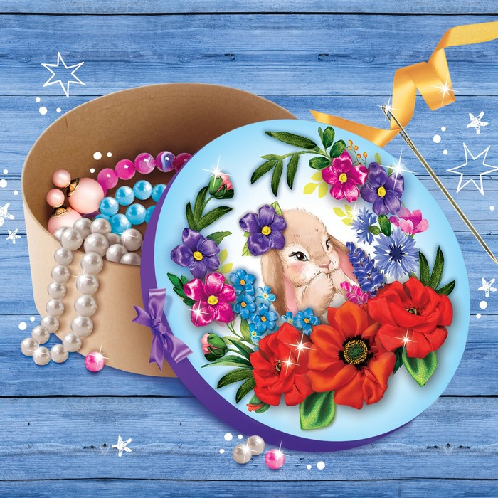 Вышивка лентами по шкатулке "Маки"