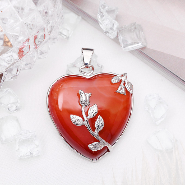 Подвеска сердце в цветочных оковах "Сердолик"