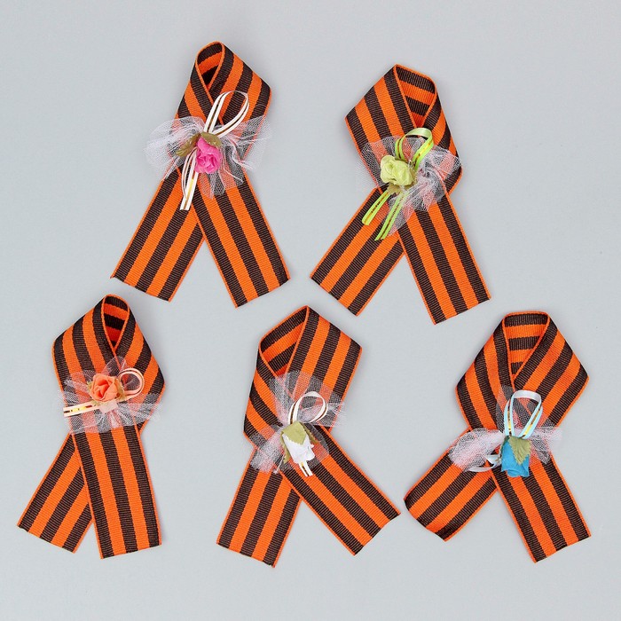 Гергиевская брошь «Бутон розы»