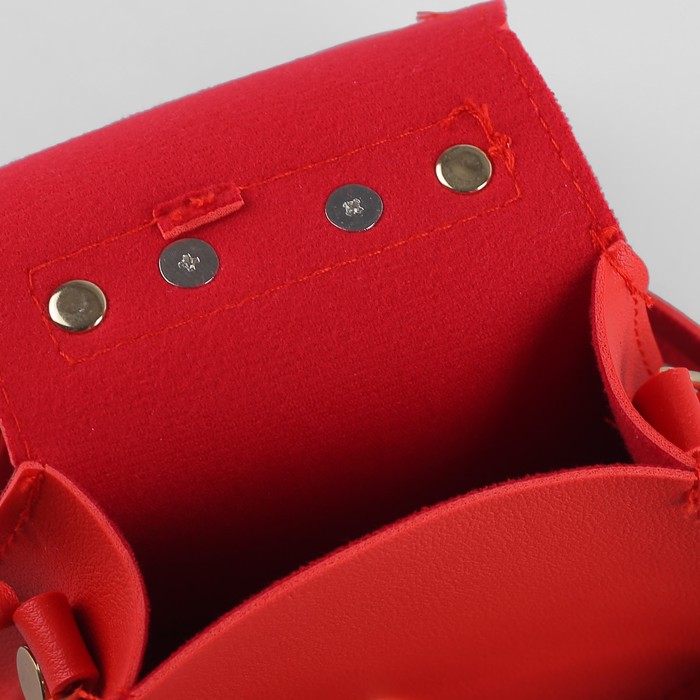 Сумка детская, отделение на клапане, регулируемый ремешок, цвет красный