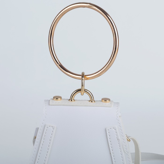 Сумка детская, отдел на клапане, регулируемый ремешок, цвет белый