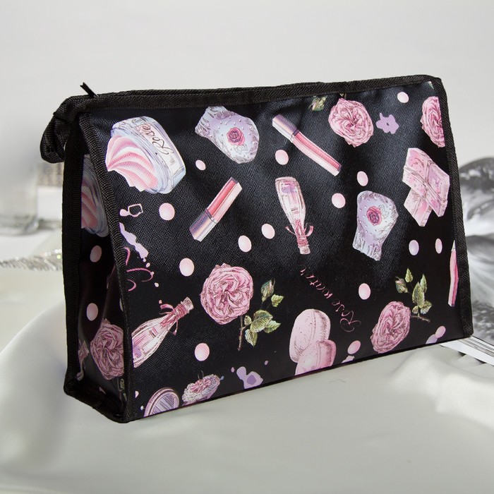 Косметичка «Розы», отдел на молнии, цвет чёрный