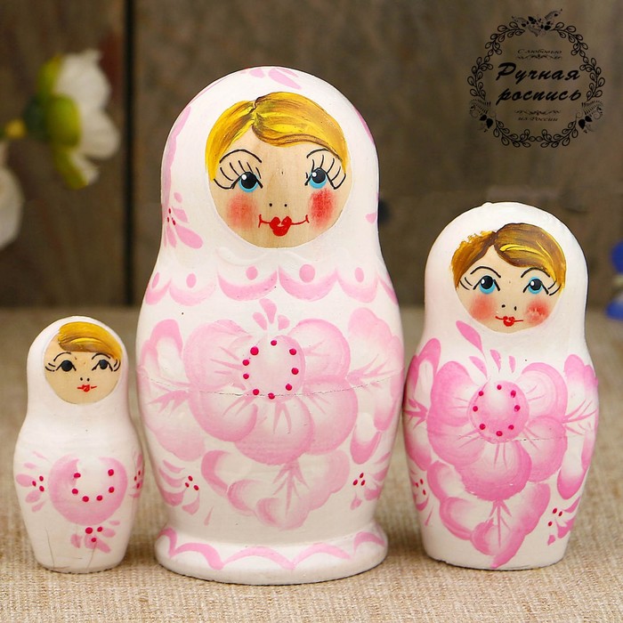 Матрёшка «Нежность», светло-розовое платье, 3 кукольная, 9 см