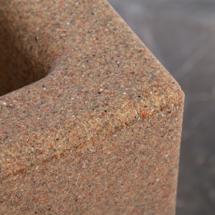 Ваза декоративная №4 "Квадро" (песчаный гранит)