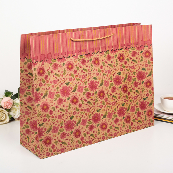 Пакет крафт "Розовые цветы", 49 х 13 х 38 см
