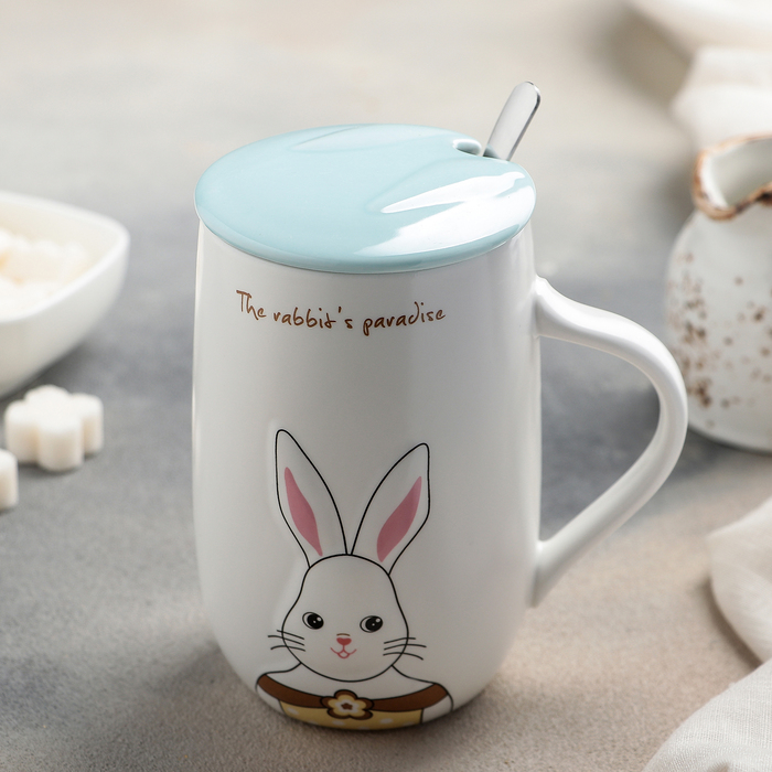 Кружка 450 мл "Рай кролика", с керамической крышкой и ложкой, рисунок МИКС