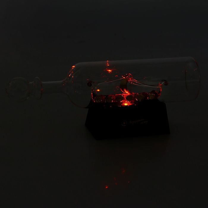 Корабль сувенирный в бутылке с золотистым парусом «Золотые монеты», 10 х 4 х 26 см