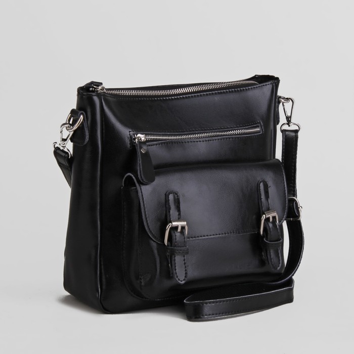 Сумка женская, отдел с перегородкой на молнии, 3 наружных кармана, длинный ремень, цвет чёрный
