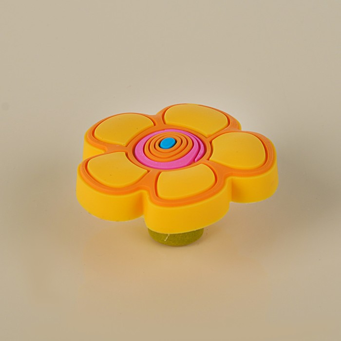 Ручка-кнопка детская KID 024, "Цветочек 2", резиновая, желтая