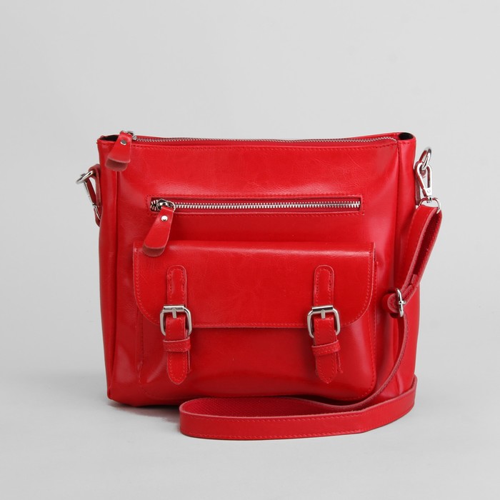 Сумка женская, отдел с перегородкой на молнии, 3 наружных кармана, длинный ремень, цвет красный