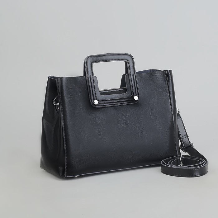 Сумка женская, отдел с перегородкой на молнии, наружный карман, длинный ремень, цвет чёрный