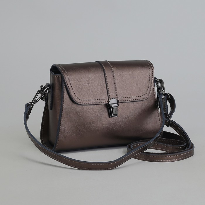 Сумка женская, отдел с перегородкой на молнии, наружный карман, длинный ремень, цвет бронзовый