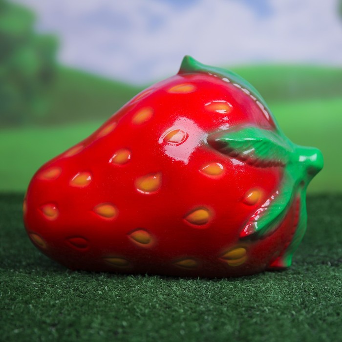 Сувенир-садовый "Клубника"