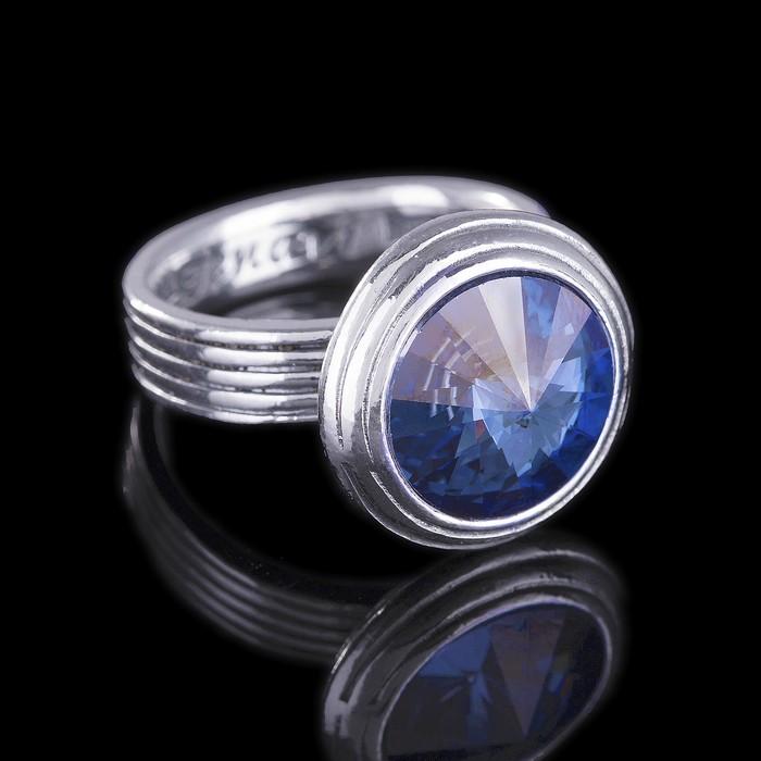 Кольцо "Эмбаси", размер 18, цвет серо-голубой в чернёном серебре