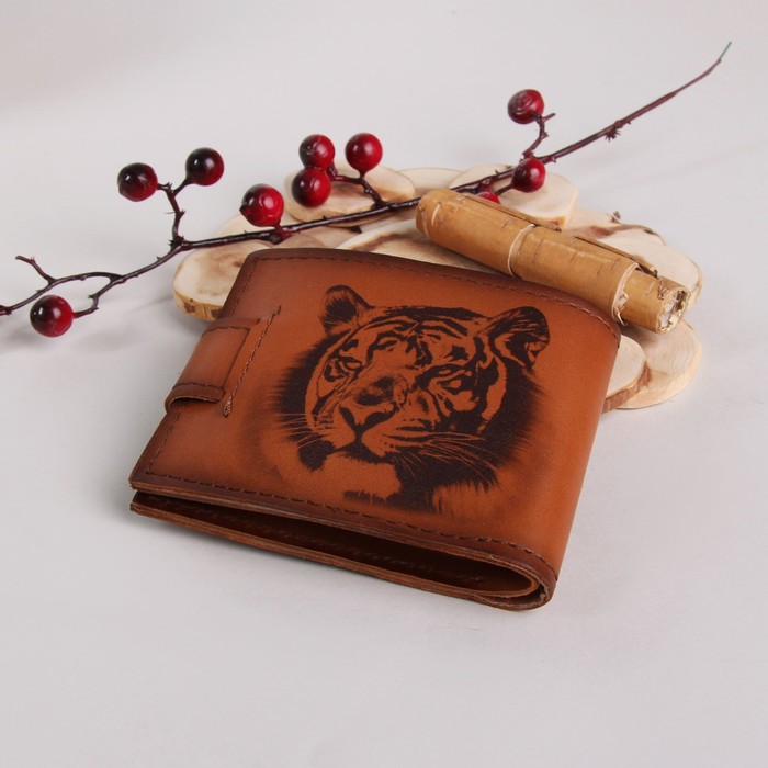 Портмоне мужское "Тигр", отдел для кредиток и монет, цвет коричневый