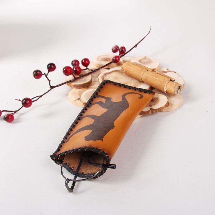 Футляр для очков "Пантера", отдел на клапане