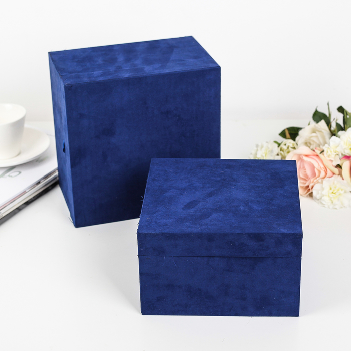 Набор коробок 2в1 "Бархат", 22 х 22 х 14 - 19,5 х 19,5 х 12 см