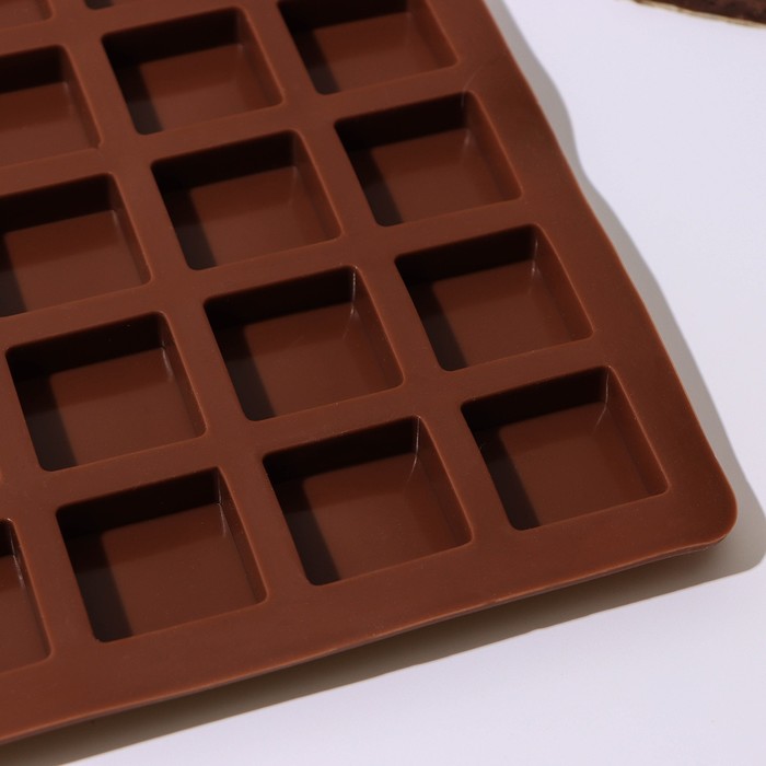Форма для льда и шоколада "Кубики", 80 ячеек, цвет шоколадный
