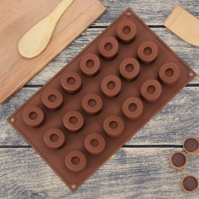 Форма для выпечки "Кругляши", 18 ячеек, цвет шоколадный