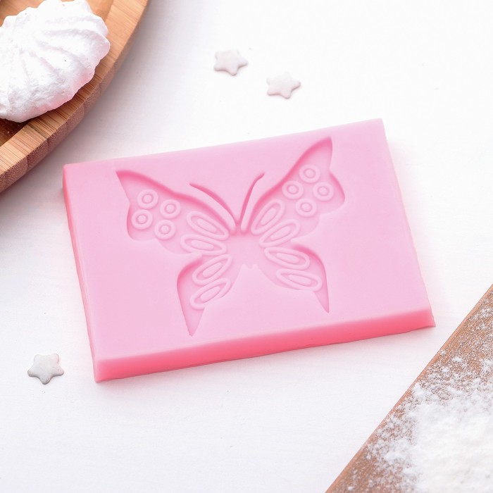 Молд 8,4х6,2х0,7 см "Бабочка", цвет розовый