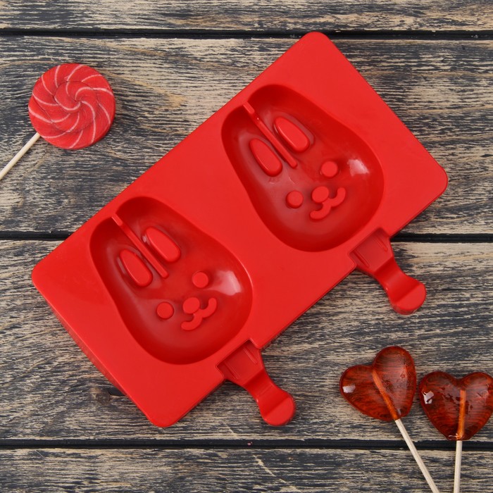 Форма для леденцов и мороженого "Зайки", 2 ячейки, цвет красный