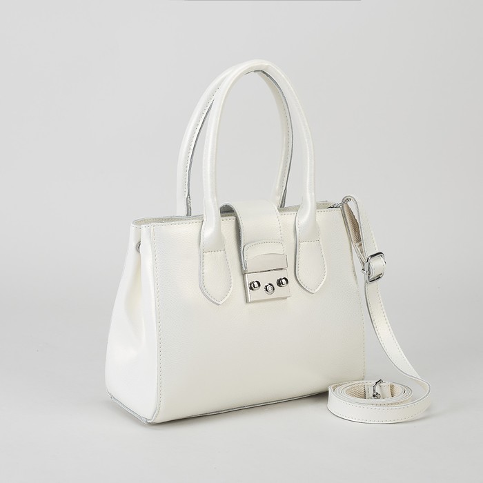 Сумка женская, отдел на молнии, с расширением, наружный карман, длинный ремень, цвет белый перламутр