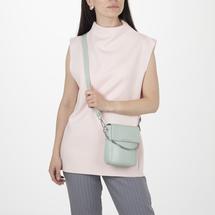 Сумка женская, отдел с перегородкой, наружный карман, 2 цепочки, длинный ремень, цвет зелёный