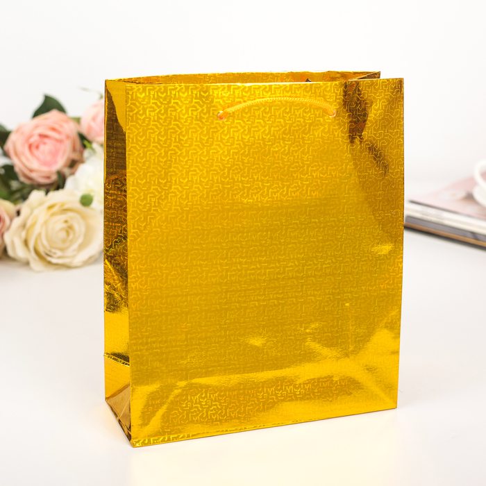 Пакет голография, цвет жёлтый, рисунок МИКС, 18 х 21 х 7 см