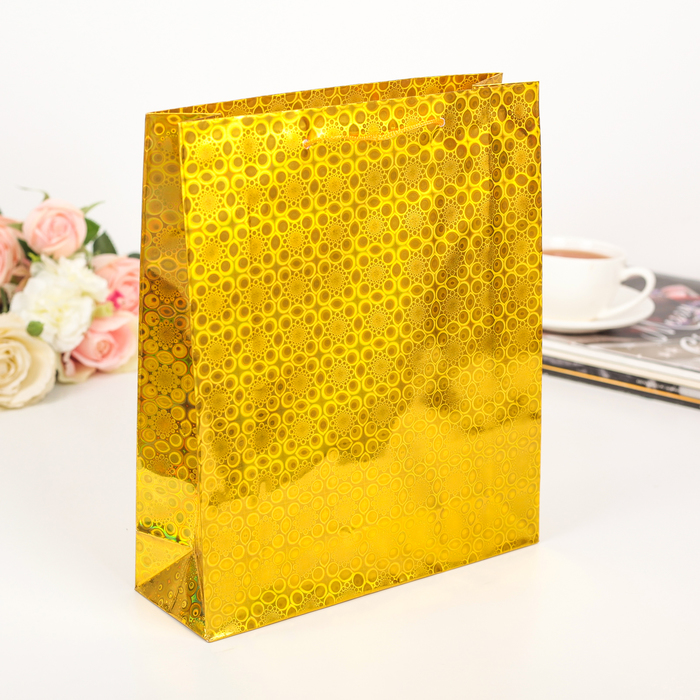 Пакет голография, цвет жёлтый, рисунок МИКС, 23 х 27 х 8 см