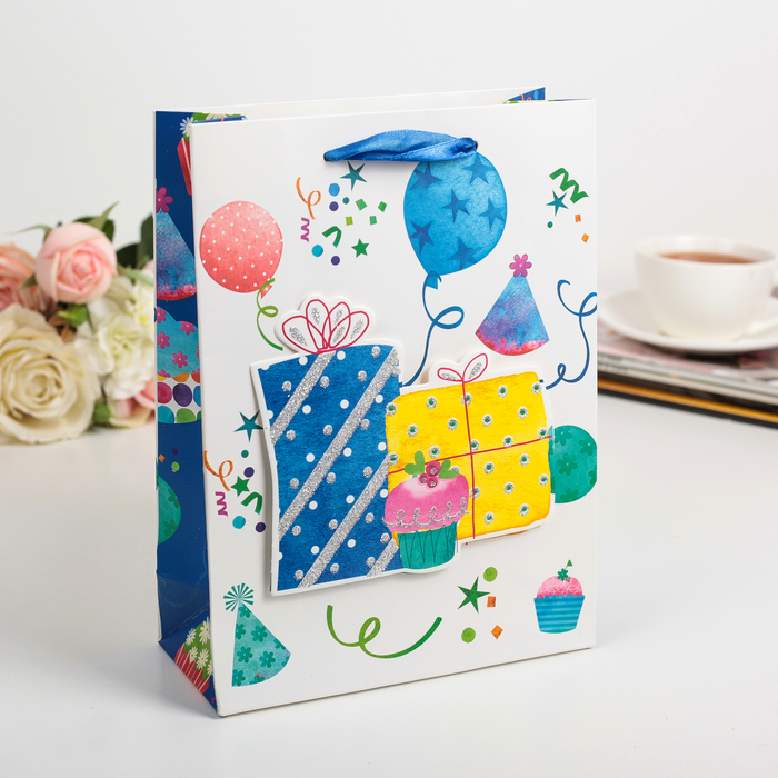 Пакет подарочный "С днем рождения", люкс, МИКС, 18 х 8 х 24 см