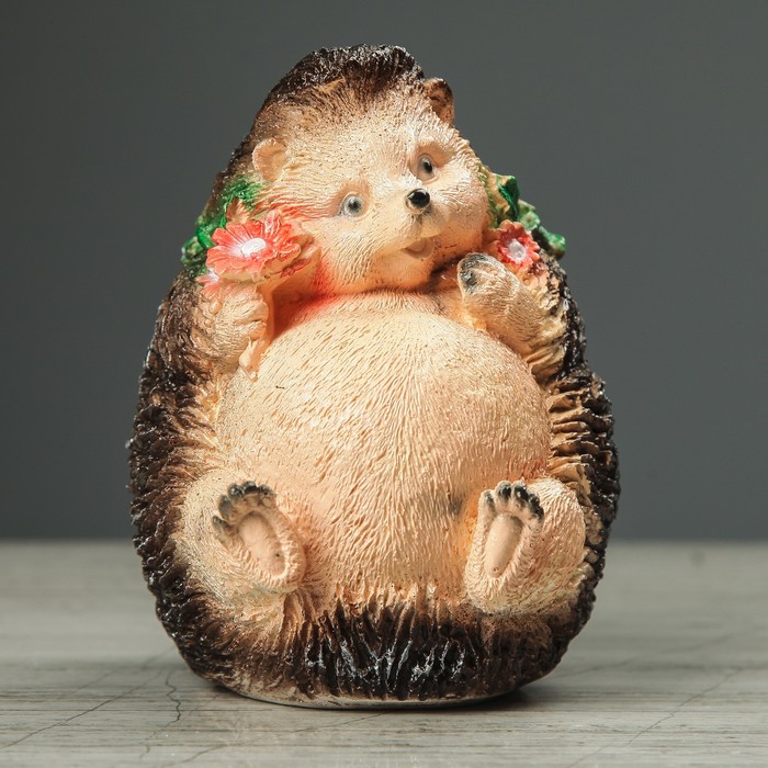 Фигурка-статуэтка "Ежик с цветком" маленькая