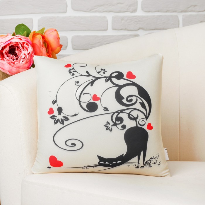 Подушка-игрушка "Завитки" 02