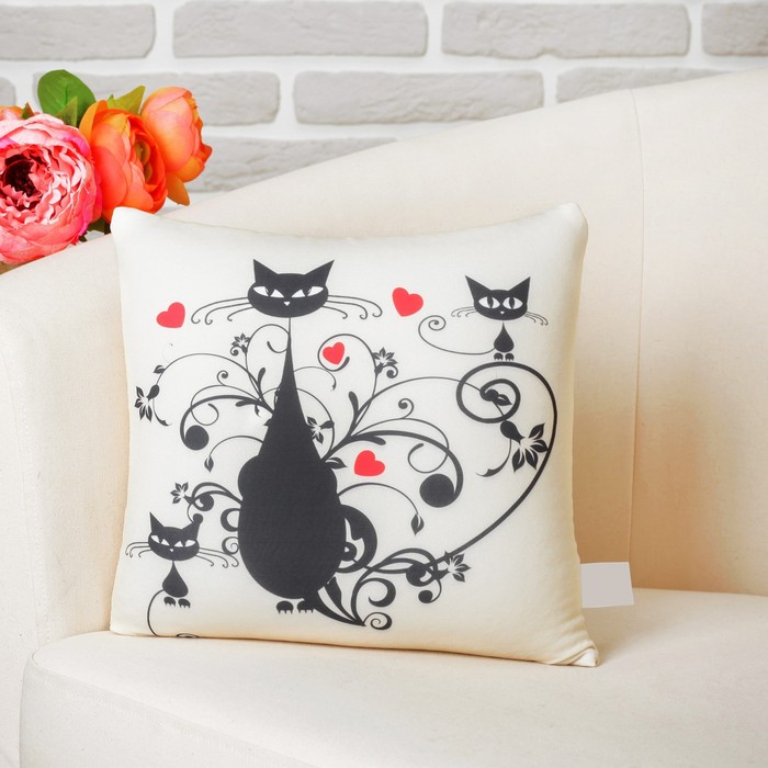 Подушка-игрушка "Завитки" 01