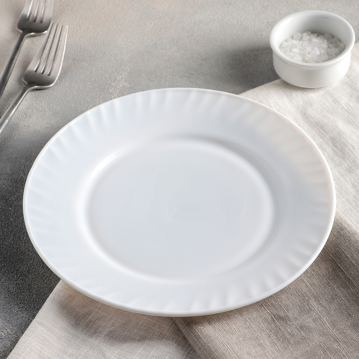 Тарелка обеденная 23 см "Регал", опаловое стекло