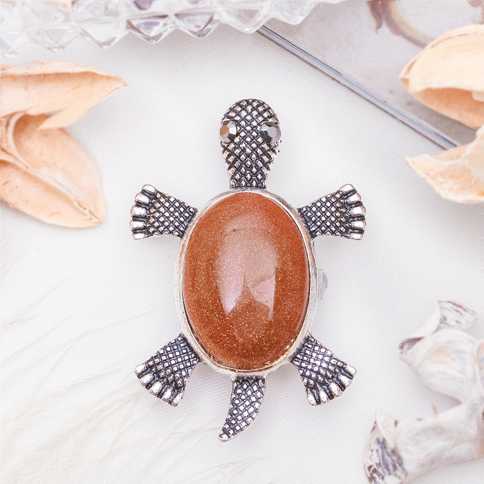 Брошь черепашка "Авантюрин коричневый" в чернёном серебре
