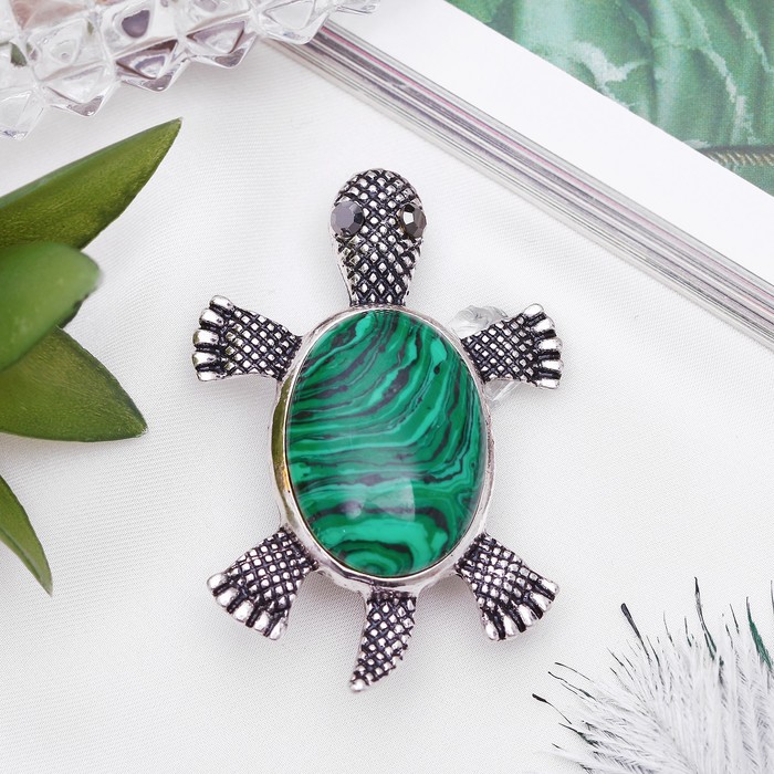 Брошь черепашка "Малахит" в чернёном серебре