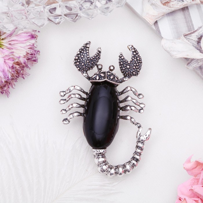 Брошь скорпион "Агат чёрный" в чернёном серебре