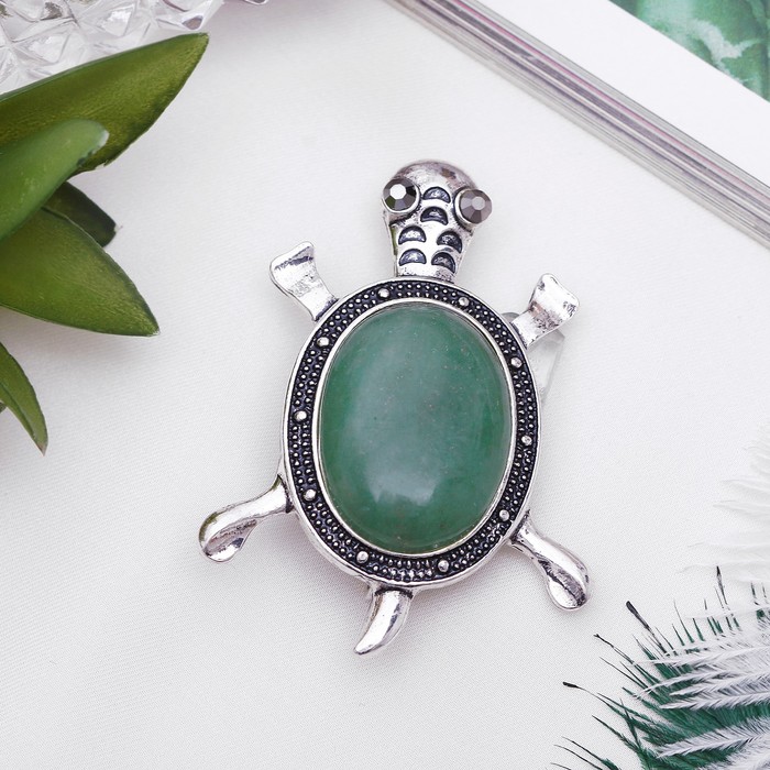 Брошь черепаха "Нефрит" в чернёном серебре