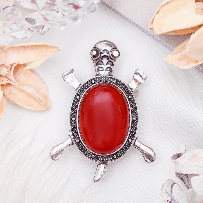 Брошь черепаха "Сердолик" в чернёном серебре