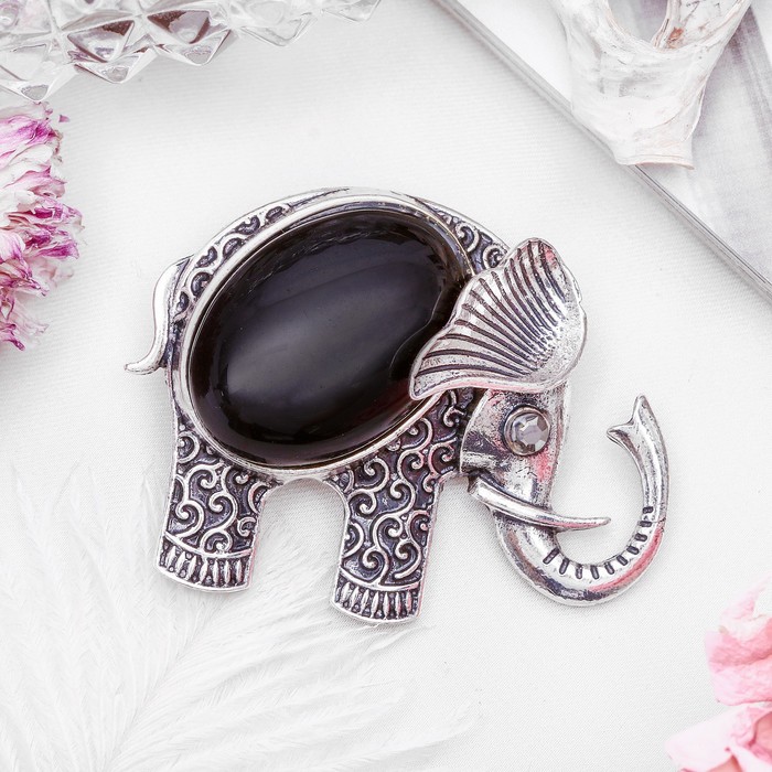 Брошь слоник дамбо "Агат чёрный" в чернёном серебре