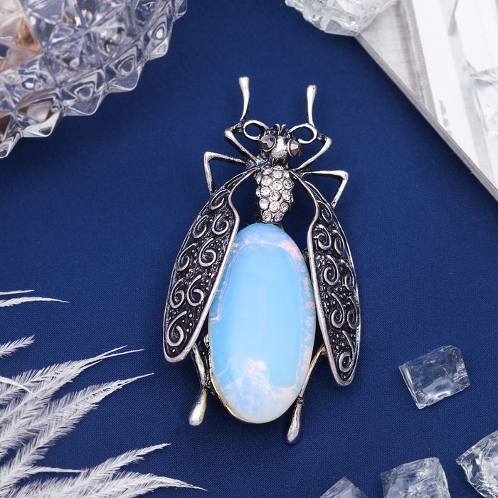 Брошь муха-цокотуха "Лунный камень" в чернёном серебре