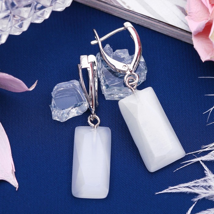 Серьги прямоугольник "Кошачий глаз", цвет белый