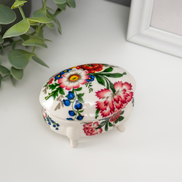 

Шкатулка керамика на ножках "Гвоздики" 6,1х7,7х4,8 см