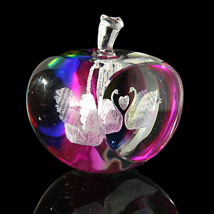 Сувенир "Яблоко цветное с лазерной гравировкой"