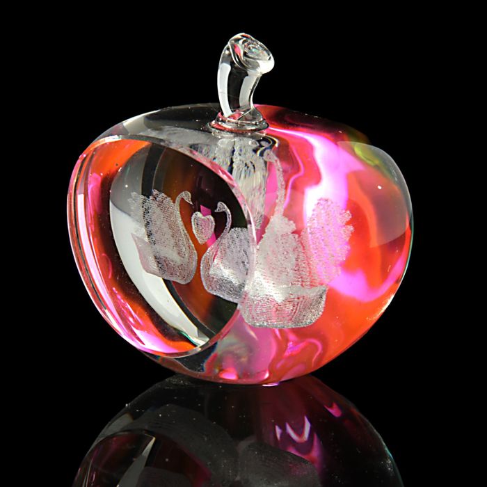 Сувенир "Яблоко цветное с лазерной гравировкой"