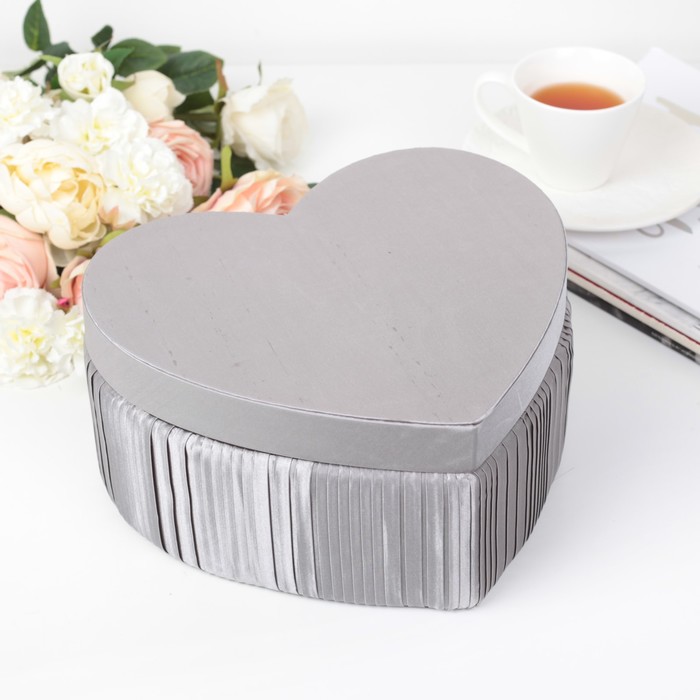 Коробка подарочная 25,5 х 23 х 12 см УЦЕНКА