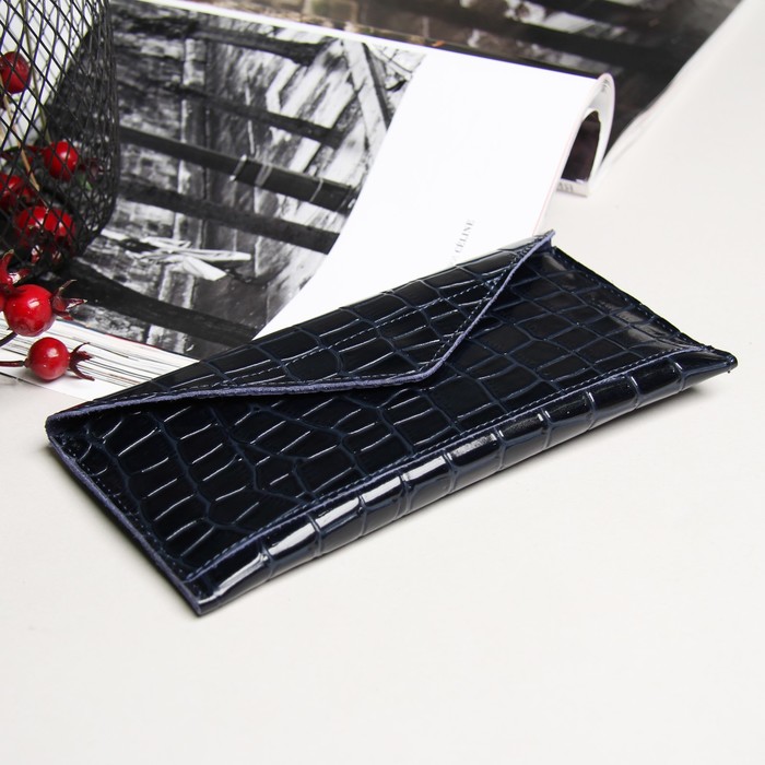 Кошелёк женский на клапане, 1 отдел, крокодил, цвет тёмно-синий